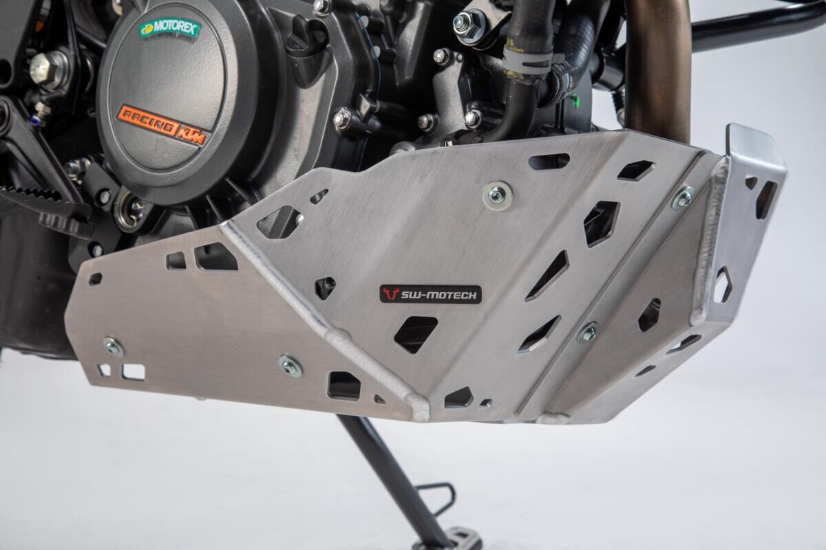 ENGINE GUARD SILVER KTM 390 Adv