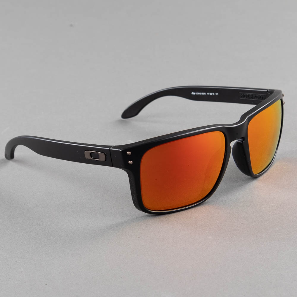 https://www.skoterdelen.com/pub_images/original/672-9102-E255-solglasogon-sunglasses-oakley-OO9102-e255-skoterdelen.jpg