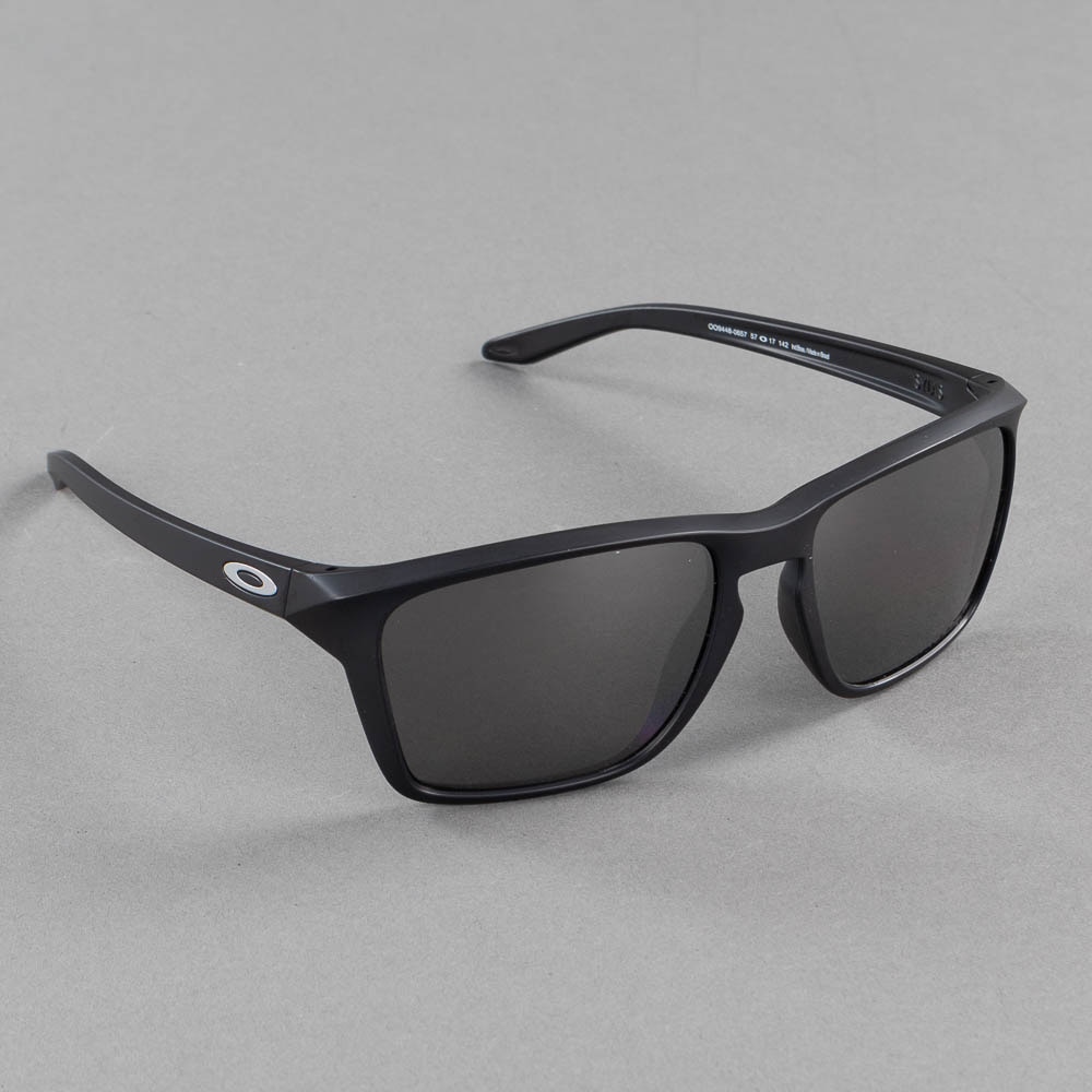 Solglasögon Oakley Sylas