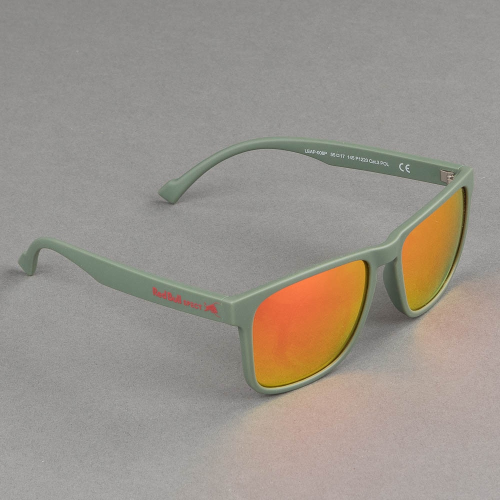 https://www.skoterdelen.com/pub_images/original/674-2110056-solglasogon-red-bull-Spect-leap-006P-sunglasses-skoterdelen.jpg