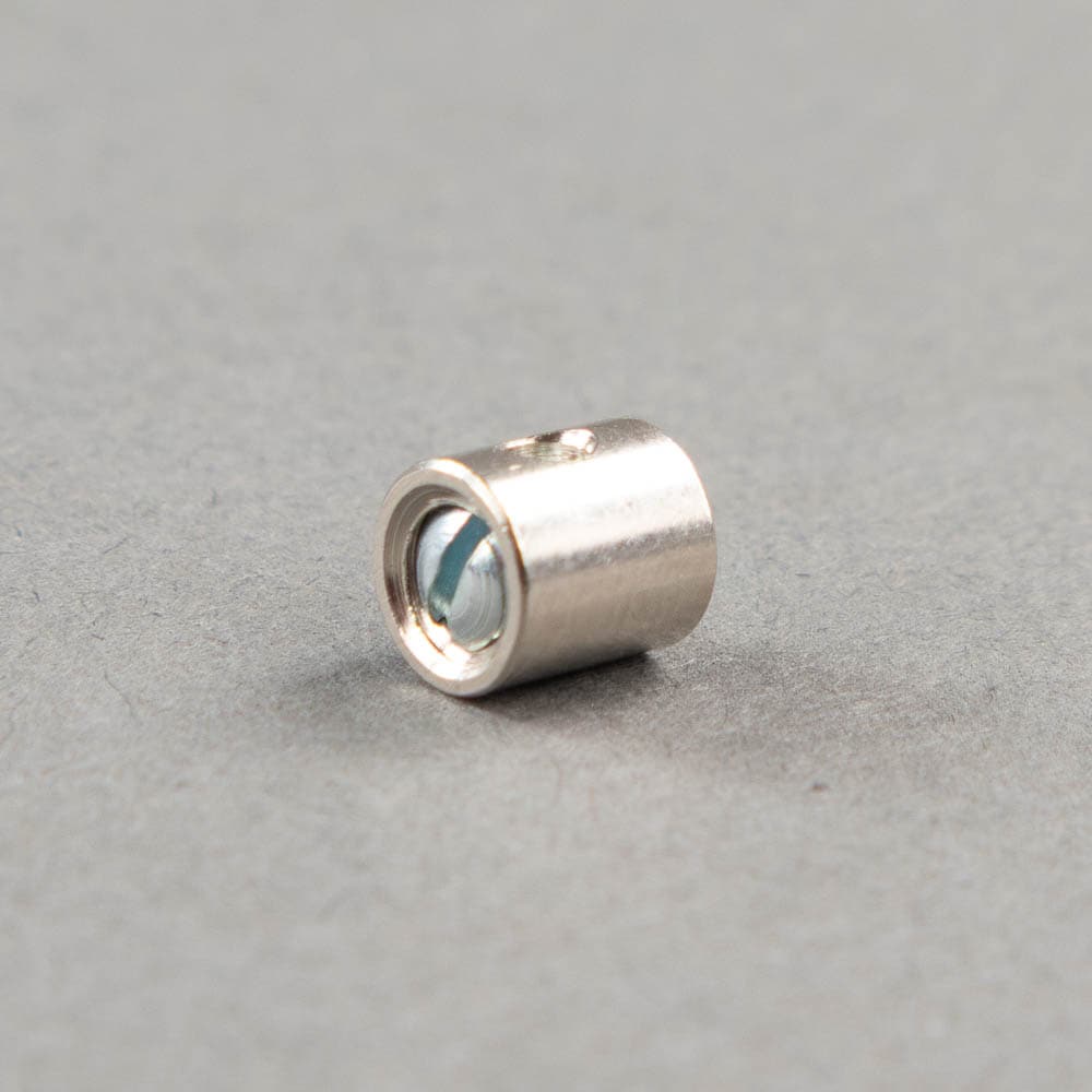 Skruvnippel för 1,8 mm wire
