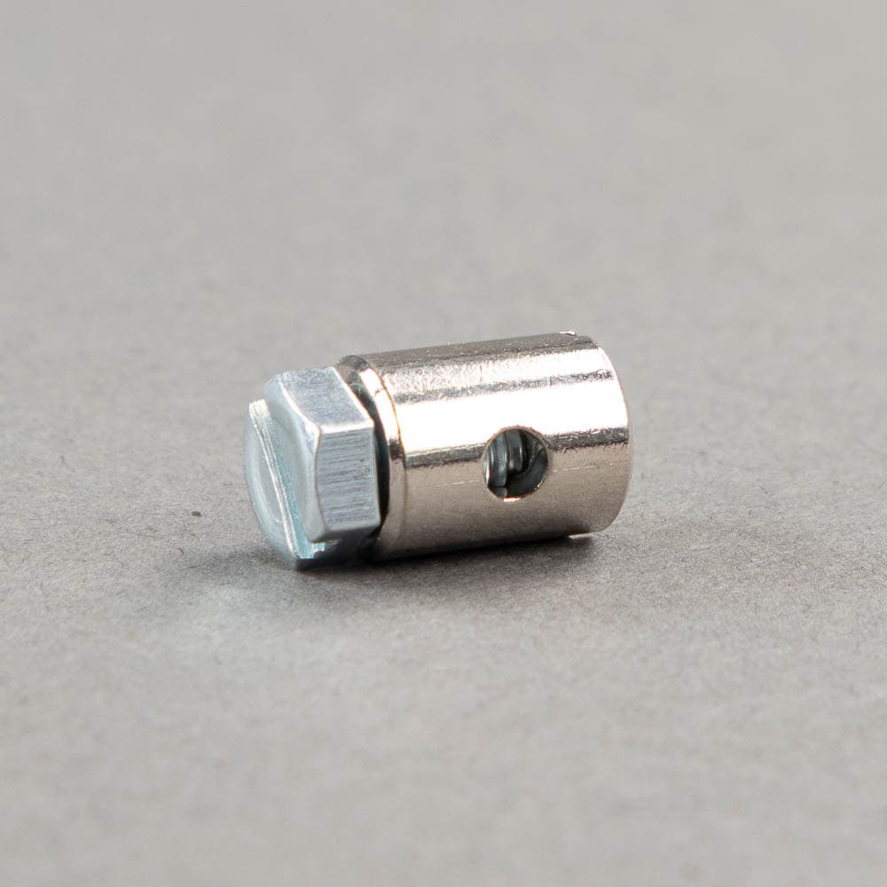 Skruvnippel för 2,5 mm wire