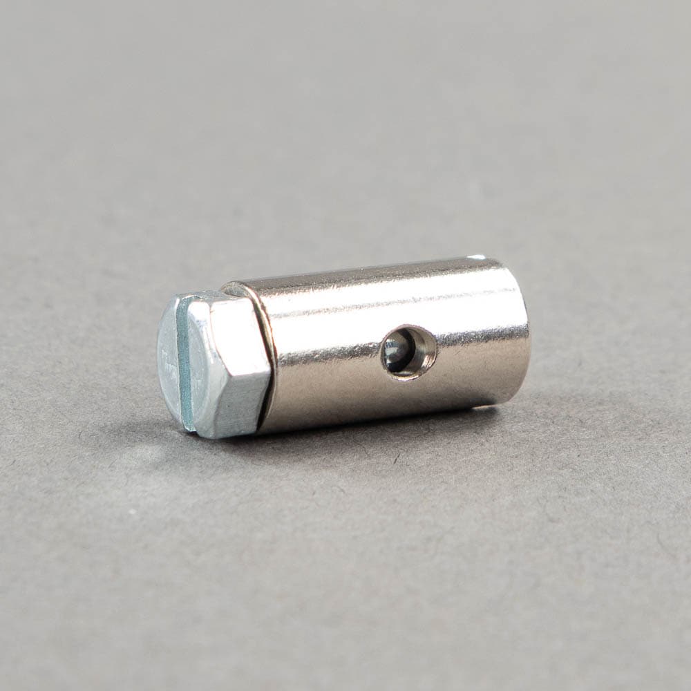 Skruvnippel för 2,5 mm wire